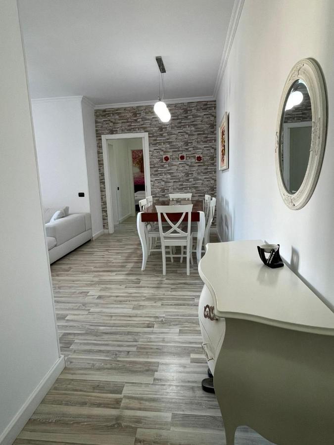 Tirana Center Apartment Eksteriør billede